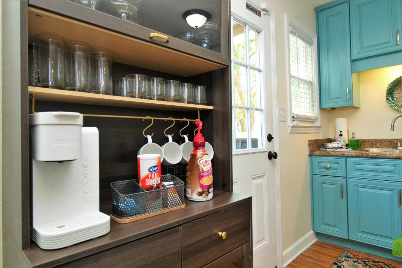 Beachy Bungalow For Family Fun! Walk To Beach! Pensacola Eksteriør bilde