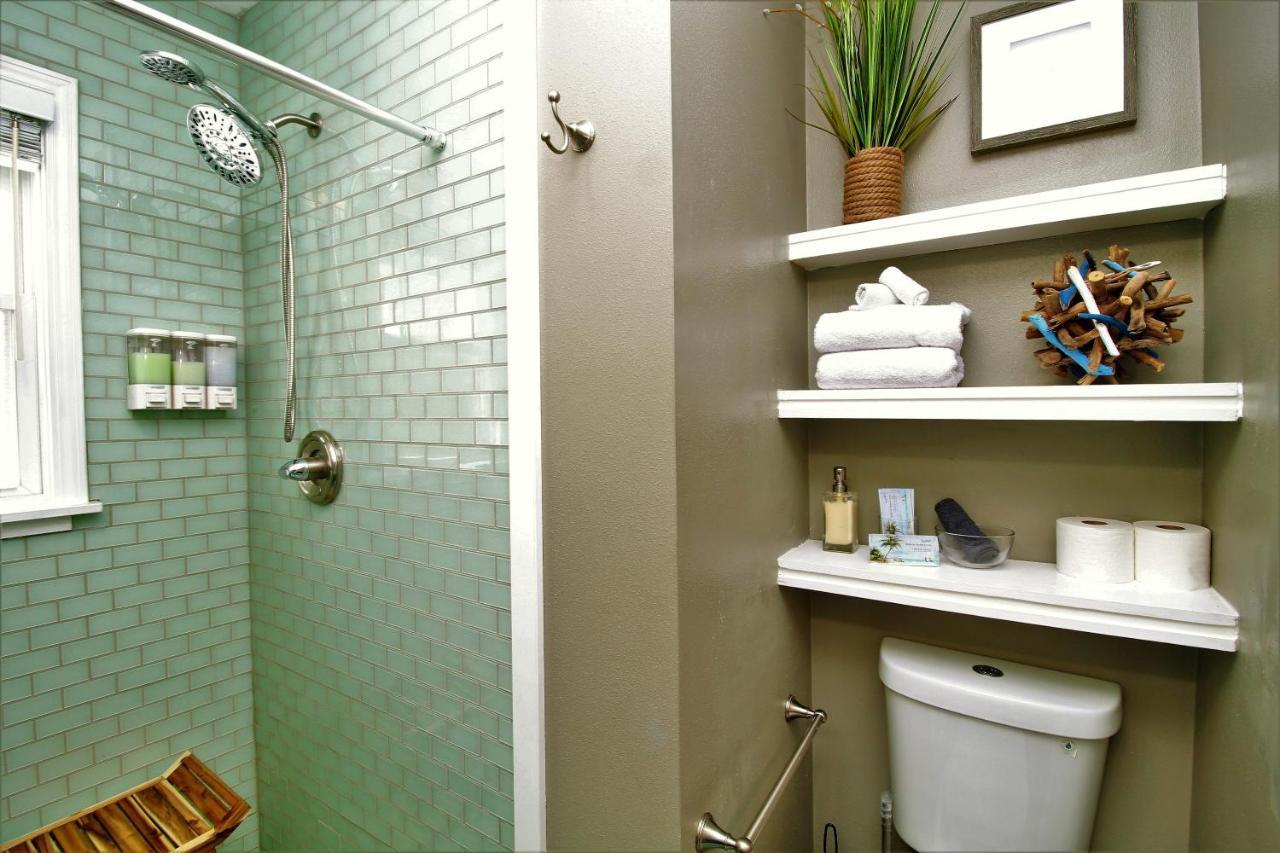 Beachy Bungalow For Family Fun! Walk To Beach! Pensacola Eksteriør bilde