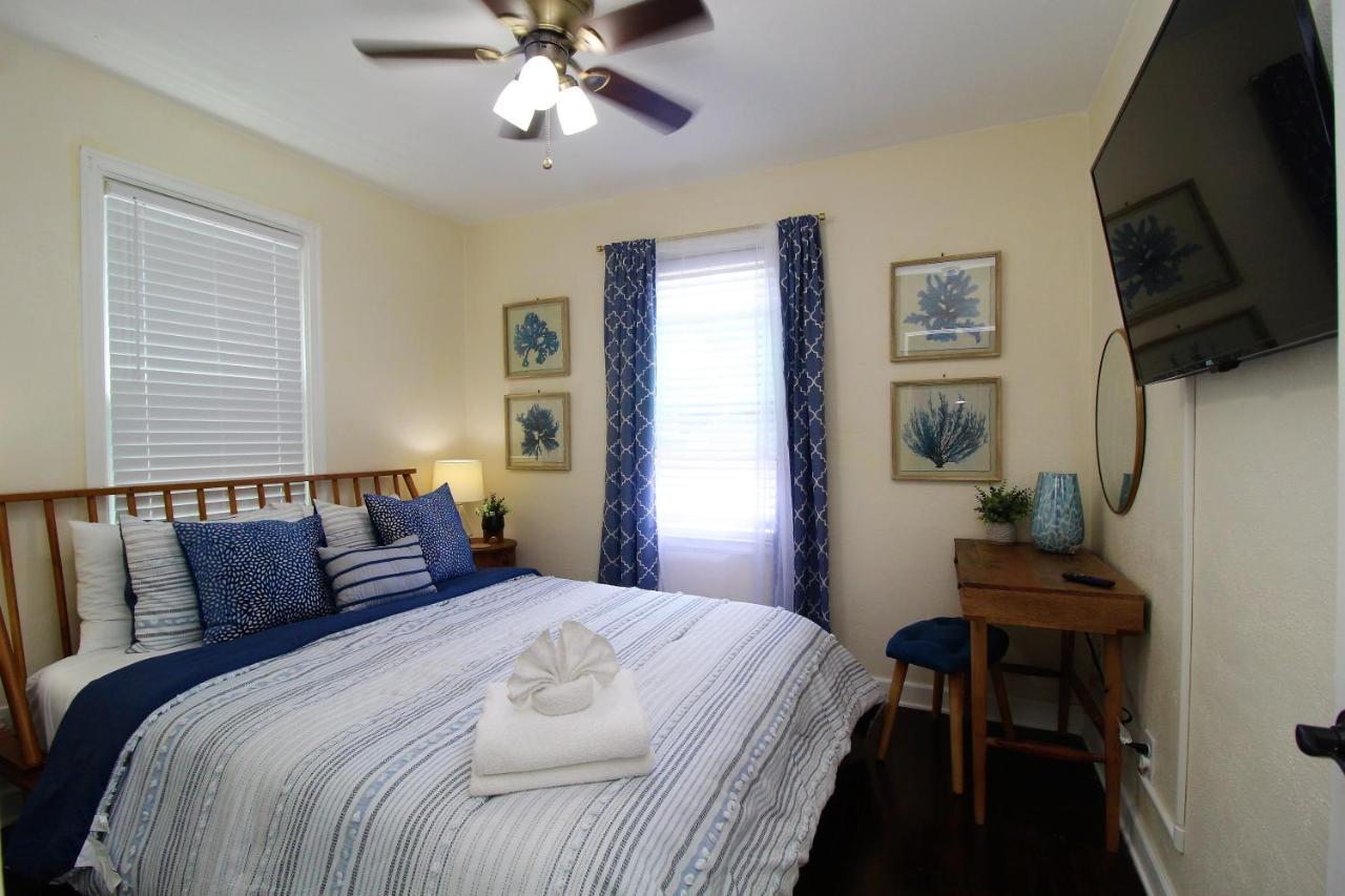 Beachy Bungalow For Family Fun! Walk To Beach! Pensacola Eksteriør bilde