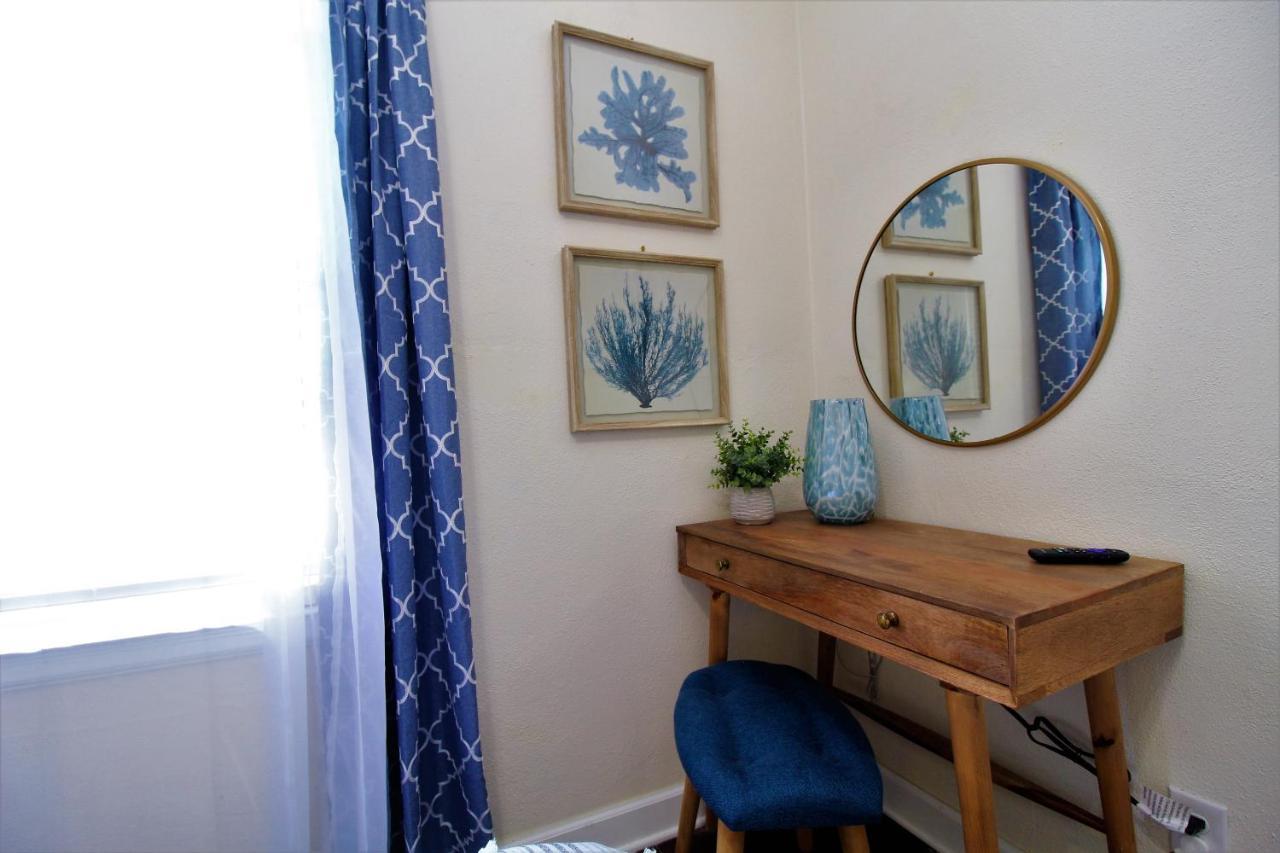 Beachy Bungalow For Family Fun! Walk To Beach! Pensacola Eksteriør bilde